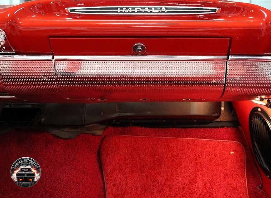 1960 Chevrolet Impala Convertible photo 31