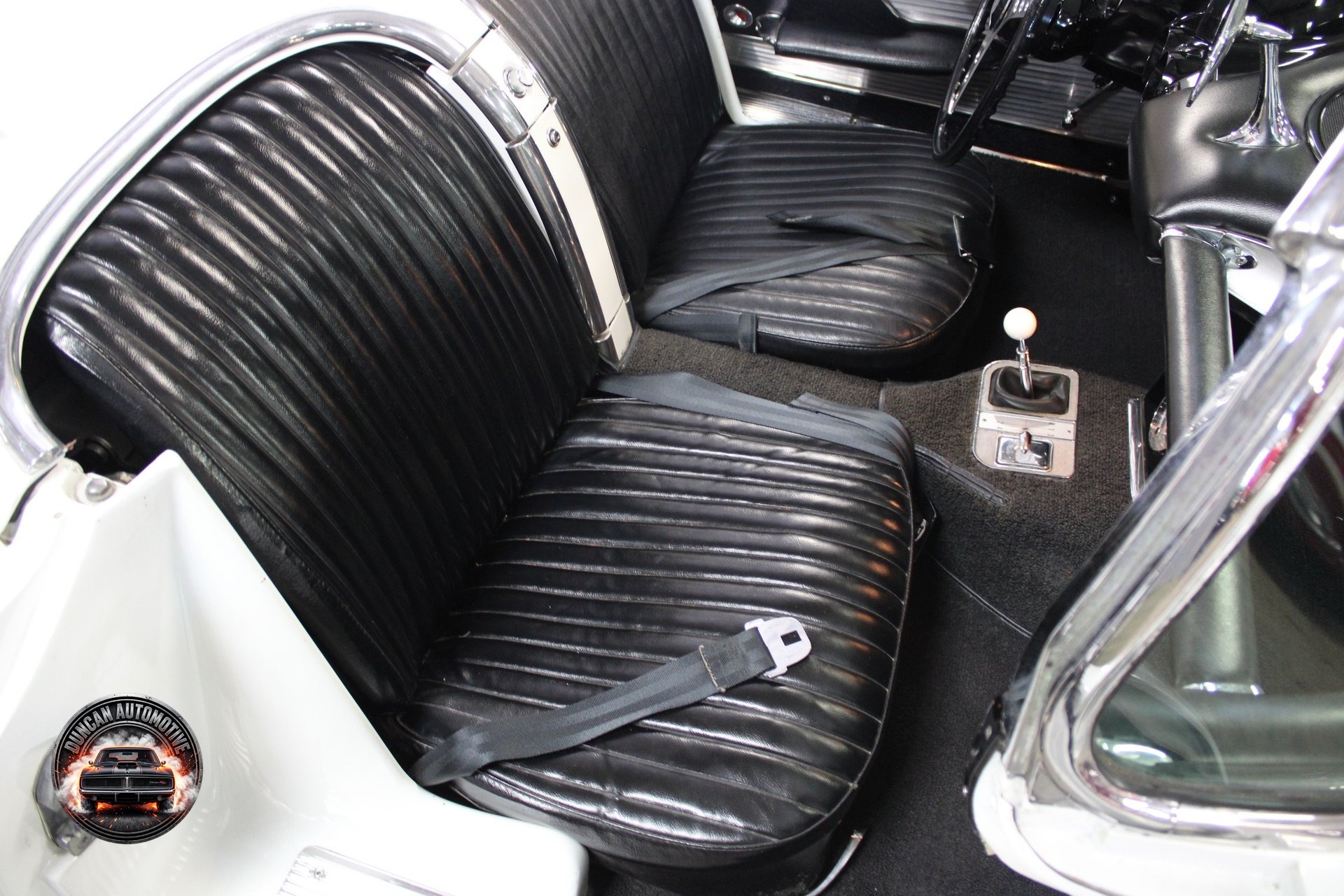 1961 Chevrolet Corvette photo 11