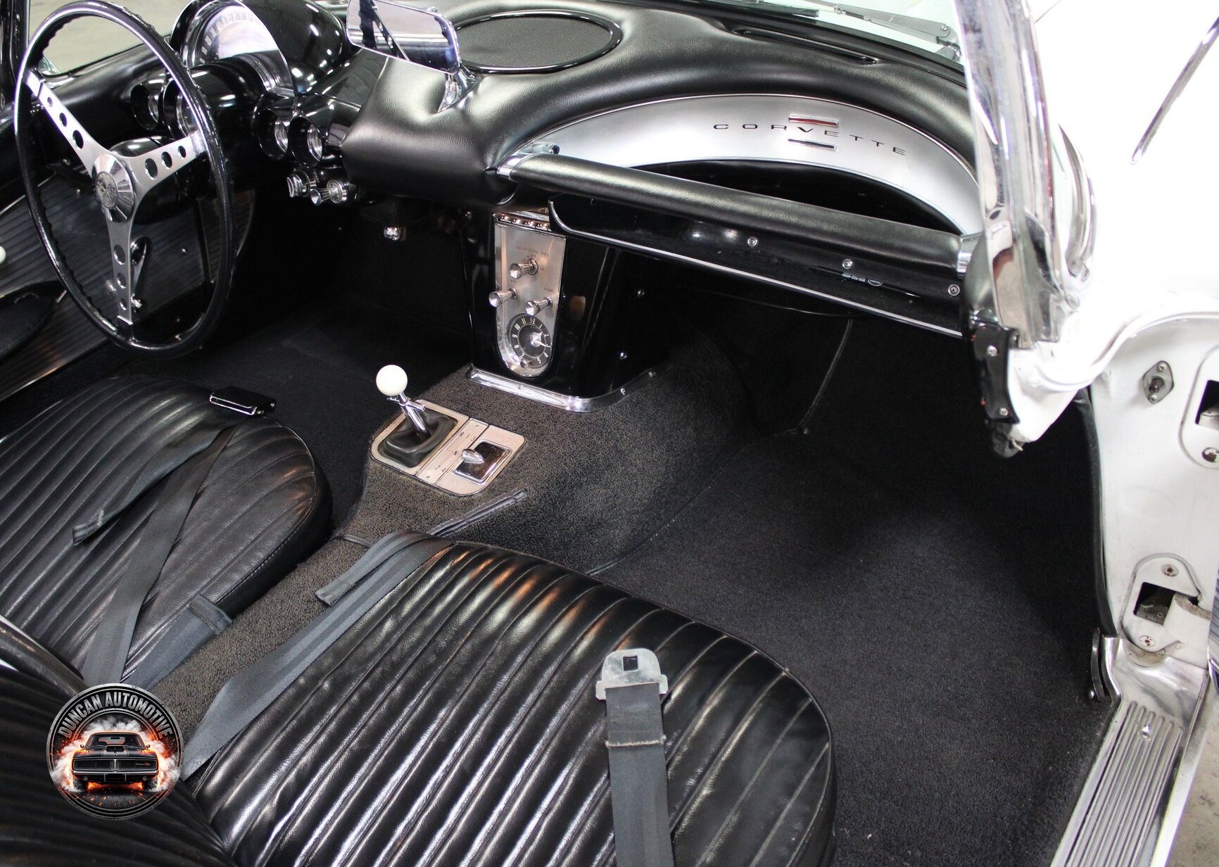 1961 Chevrolet Corvette photo 12