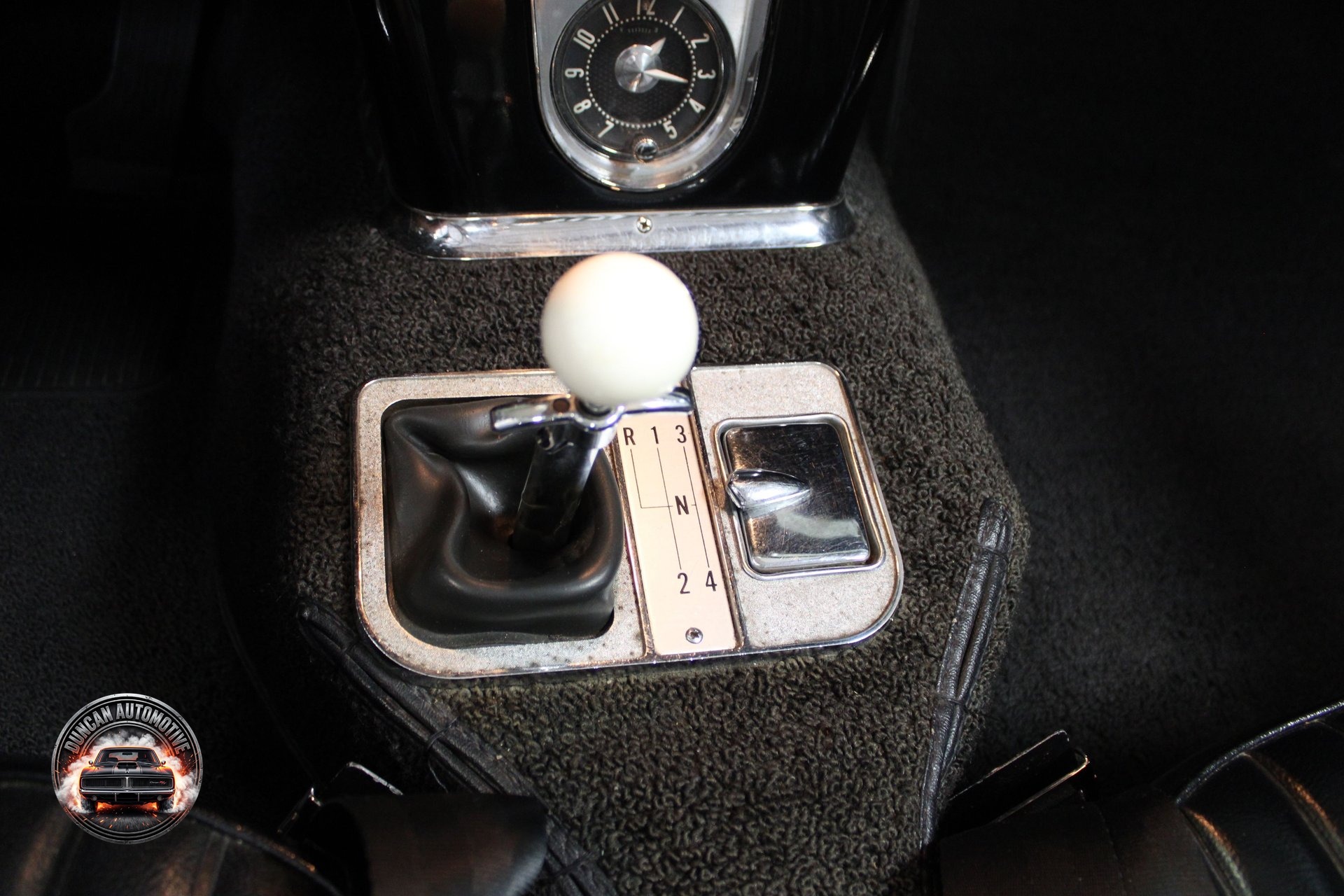 1961 Chevrolet Corvette photo 16