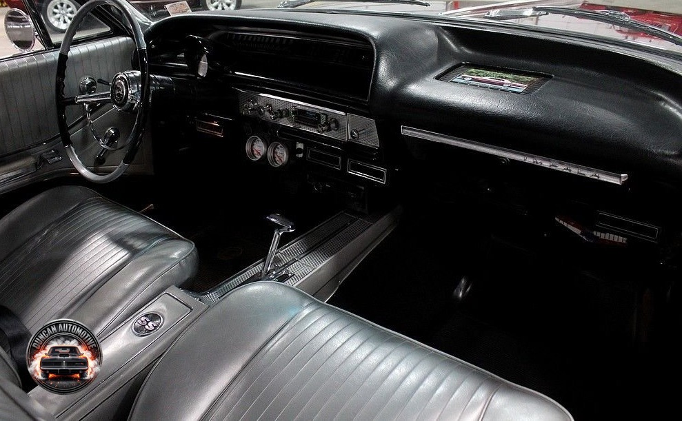 1964 Chevrolet Impala SS photo 16