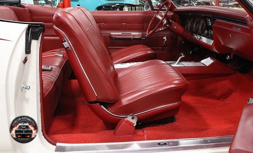 1967 Chevrolet Impala SS 427 photo 24