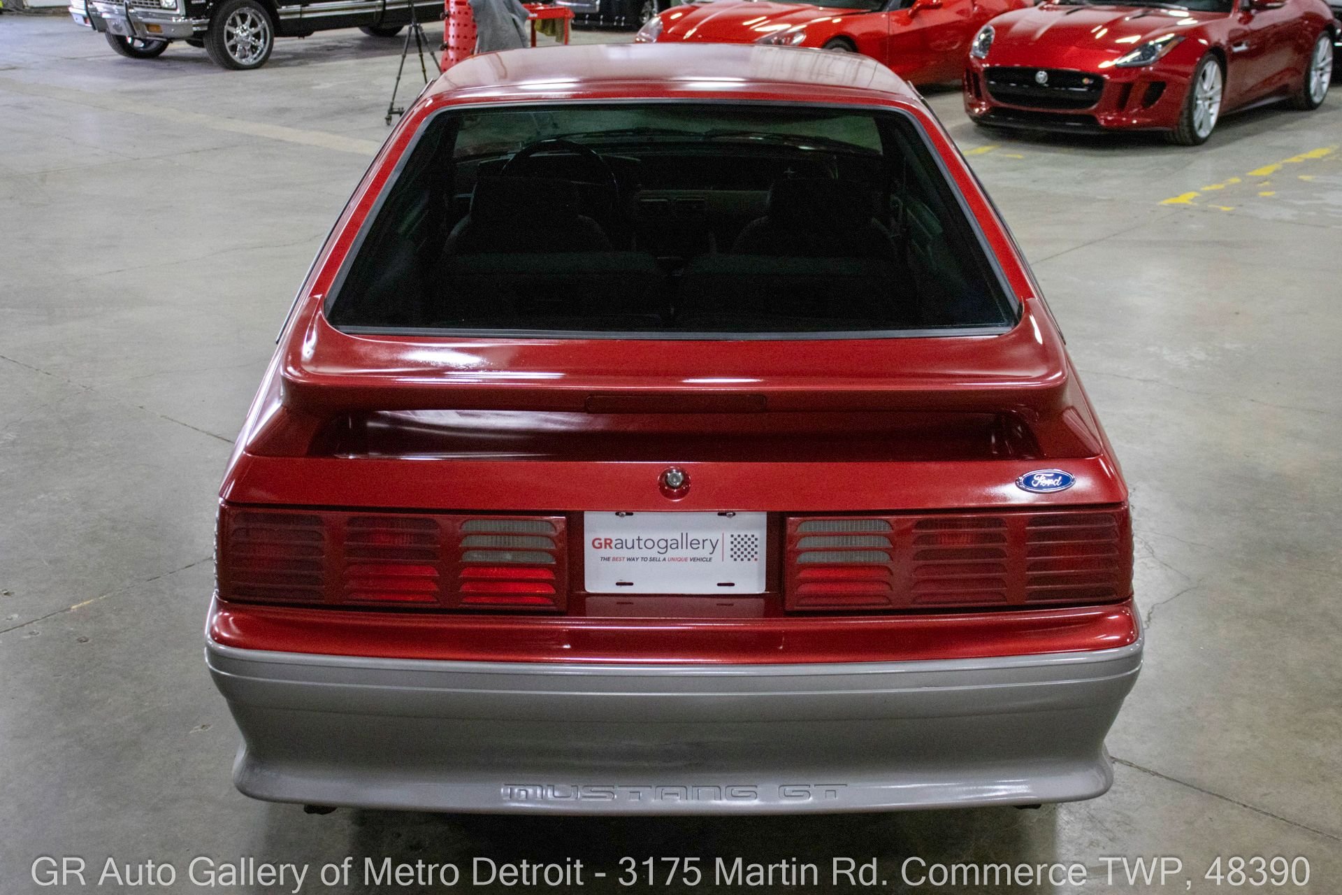 1991 Ford Mustang GT photo 5