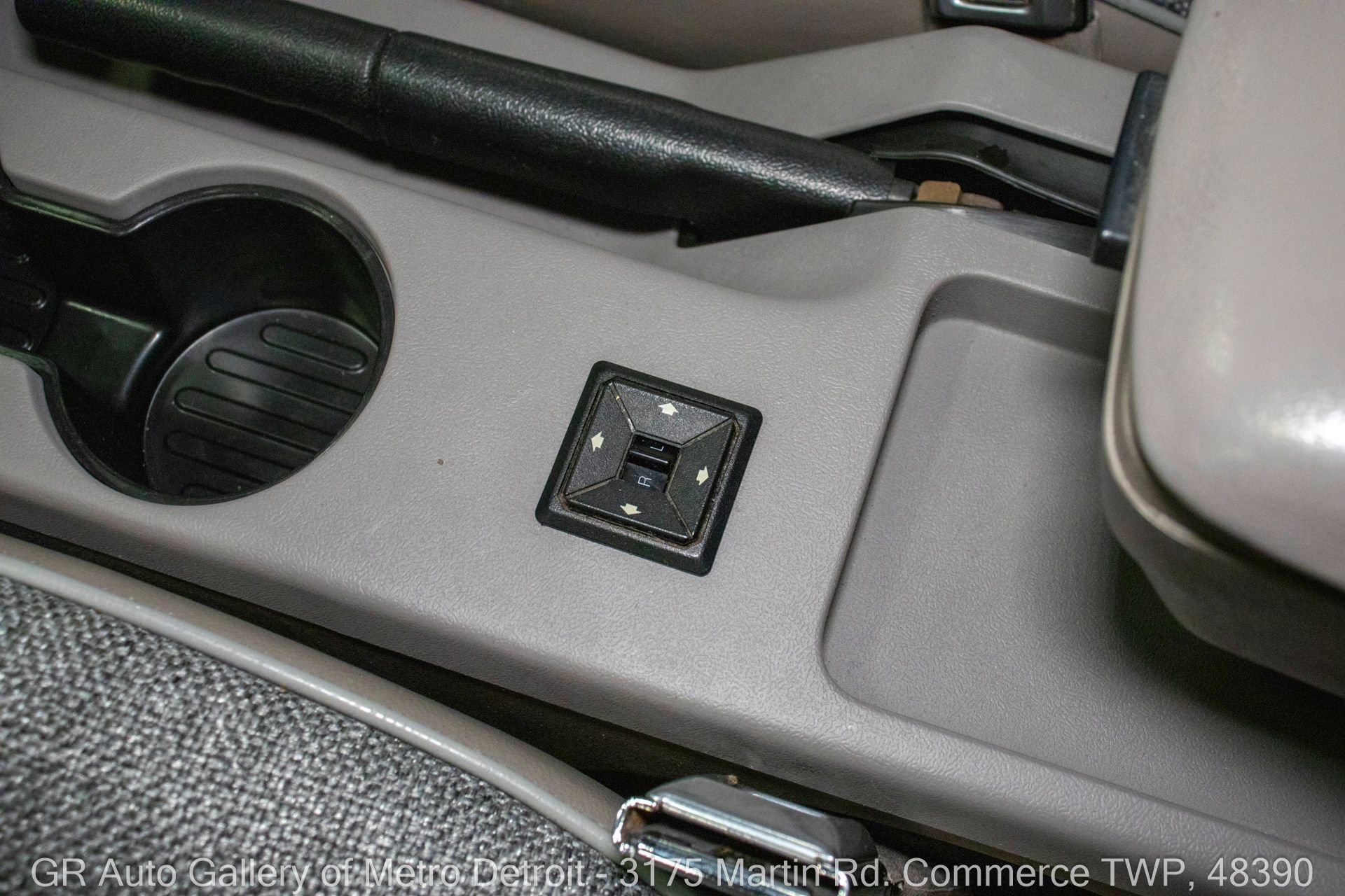 1991 Ford Mustang GT photo 91